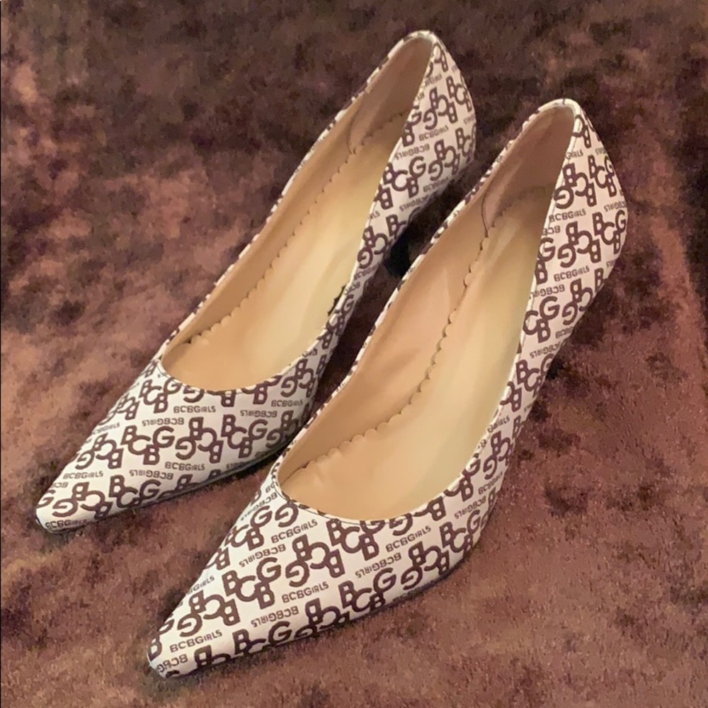 BCBGirls Cream & Brown Monogram Pumps 6.5